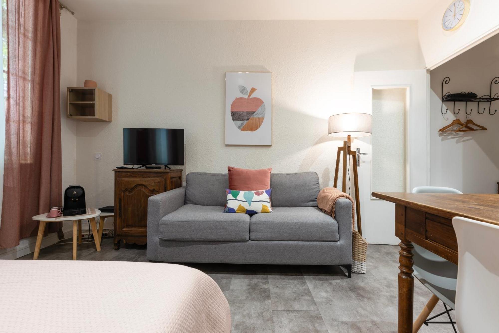 La Casita - Studio Confort Avec Parking Prive - Lit Douillet - Centre Uzes, Pont Du Gard 外观 照片