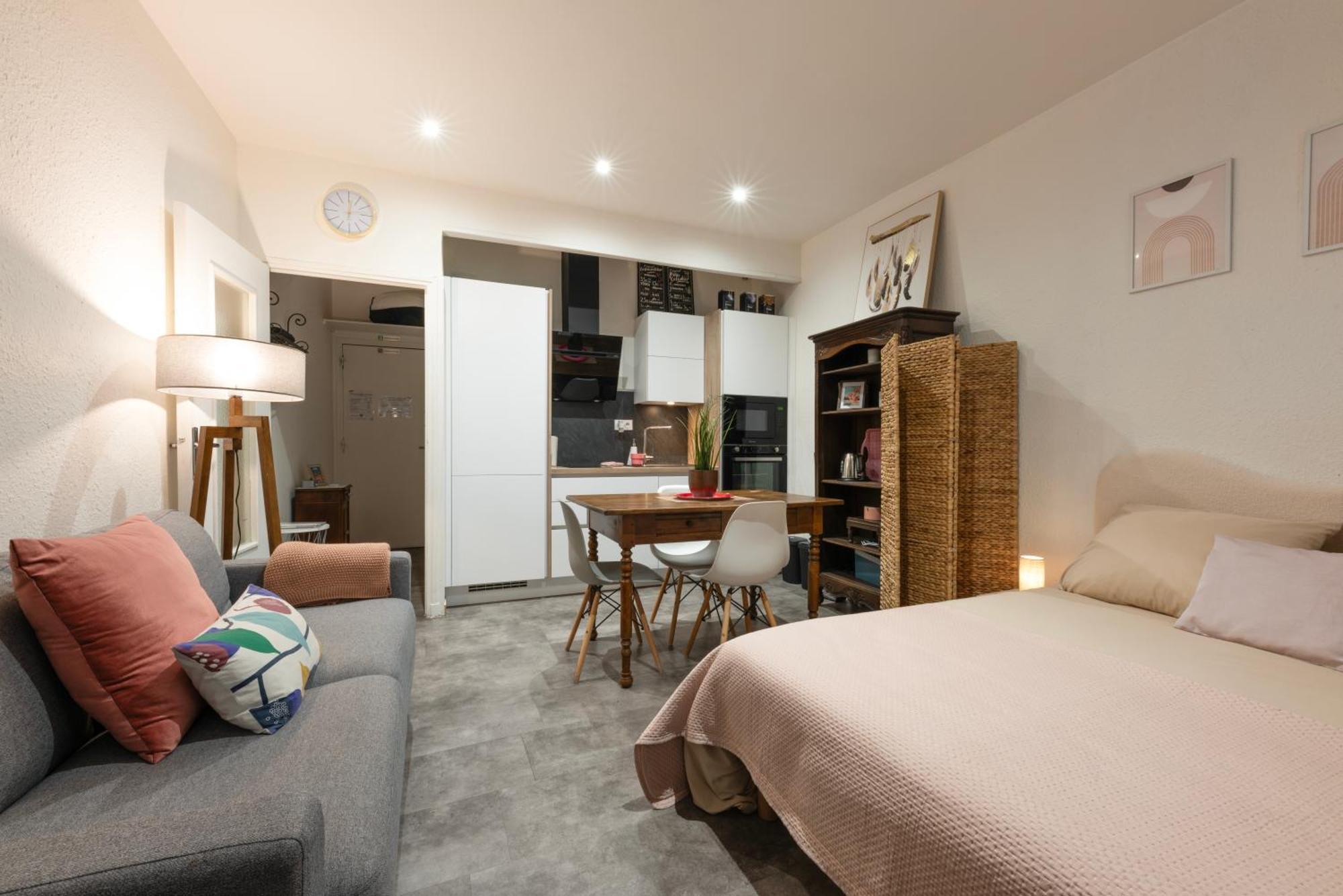 La Casita - Studio Confort Avec Parking Prive - Lit Douillet - Centre Uzes, Pont Du Gard 外观 照片
